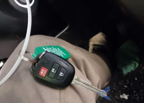 2018 Toyota Rav4 Le из США, поврежденный, VIN 2T3BFREV6JW745087